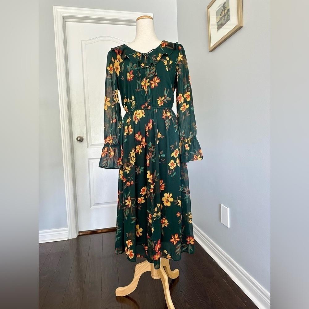 Calvin Klein Frilled Collar Chiffon Floral Fit-&-Flare Dress - Size 8
